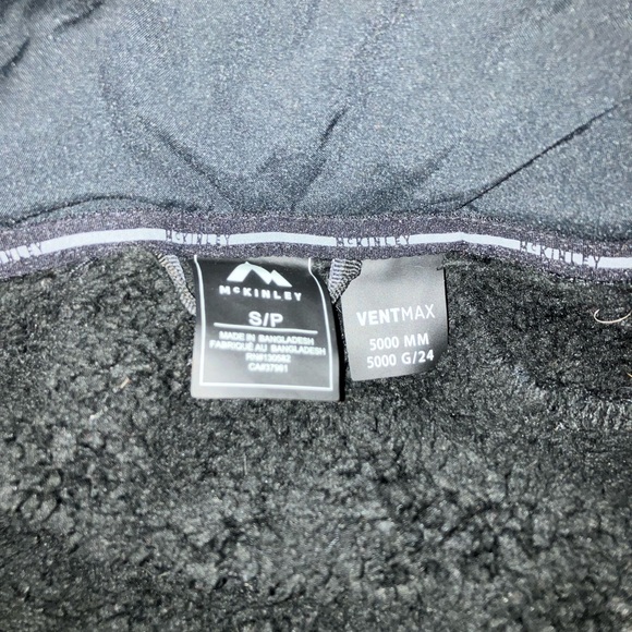 McKINLEY Men's SMALL jacket! Like new! Black - Picture 4 of 6